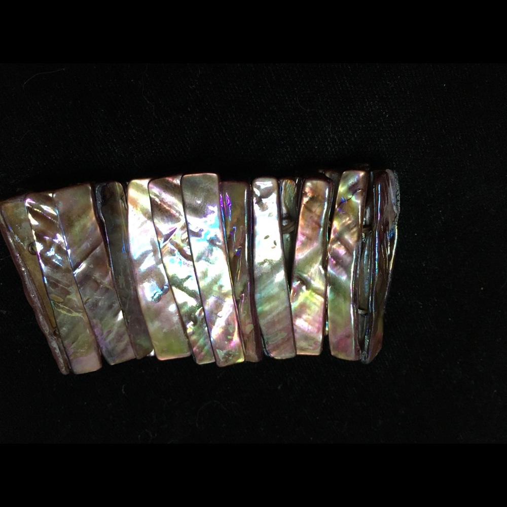Two Heavy Shell Bracelets High Quality - Picture 3 of 8